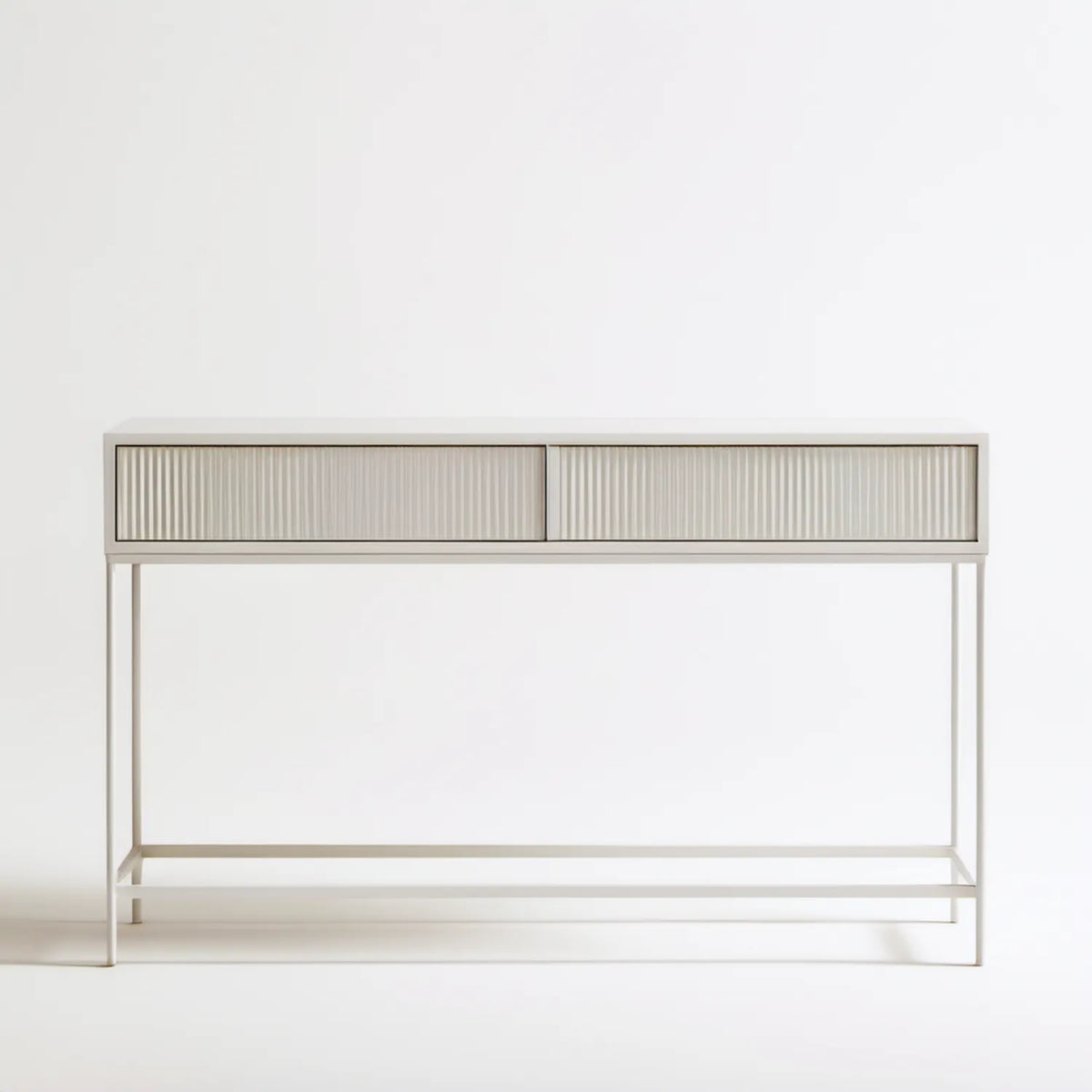 Kremowe biurko metalowe z 2 przesuwnymi, ryflowanymi frontami, 120 x 50 x 75 cm